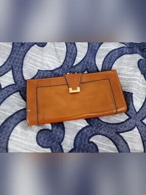Vintage BUXTON Cosmopolitan Mellow Hide (Bovine, European) Wallet